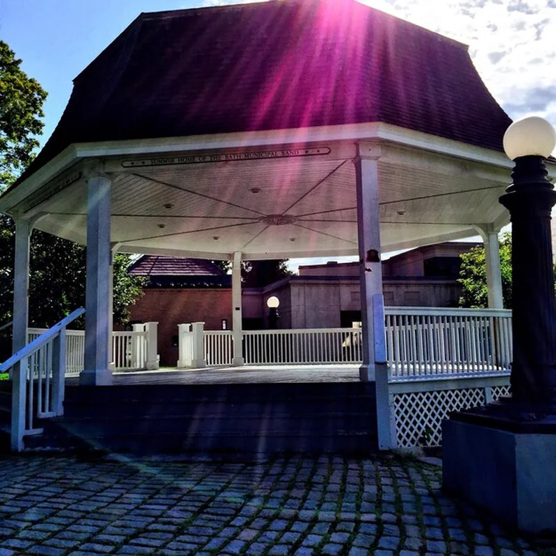 Elektryczna pergola 3x4m – idealna na taras i do ogrodu